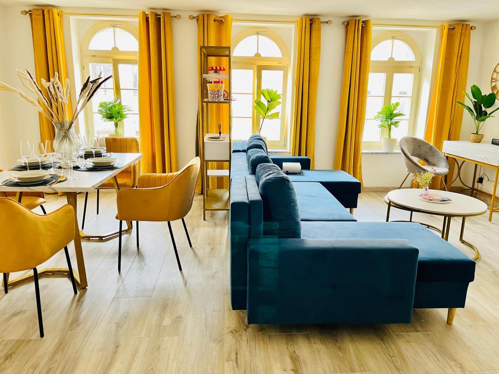 Filmap-Charmant-Modern-Zentral-Balkon-Beamer-Spieletisch Görlitz Exteriör bild